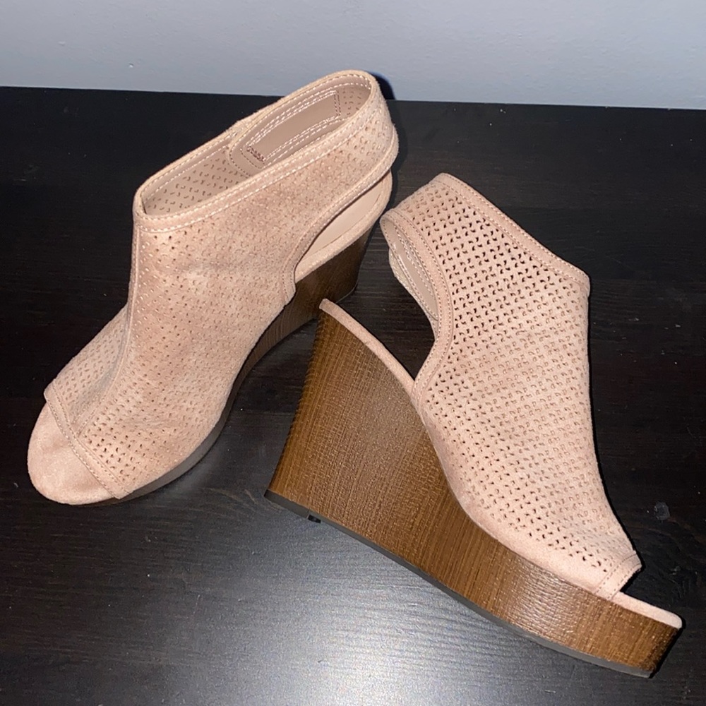 Pink Wedges